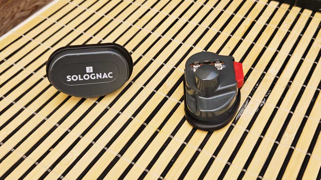 verrou de pontet Solognac sur fond boisé